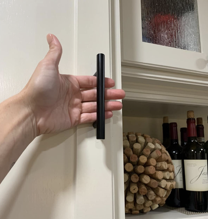 black stainless steel cabinet pull