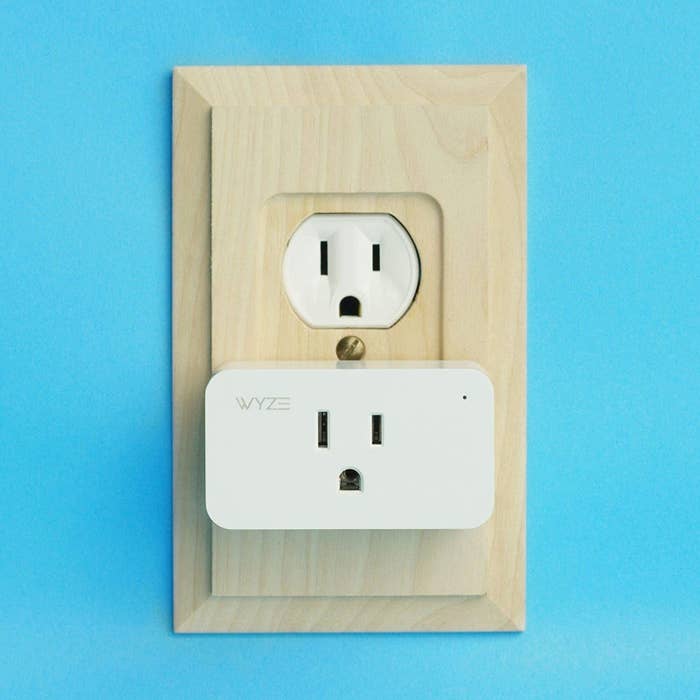 wyze smart outlet