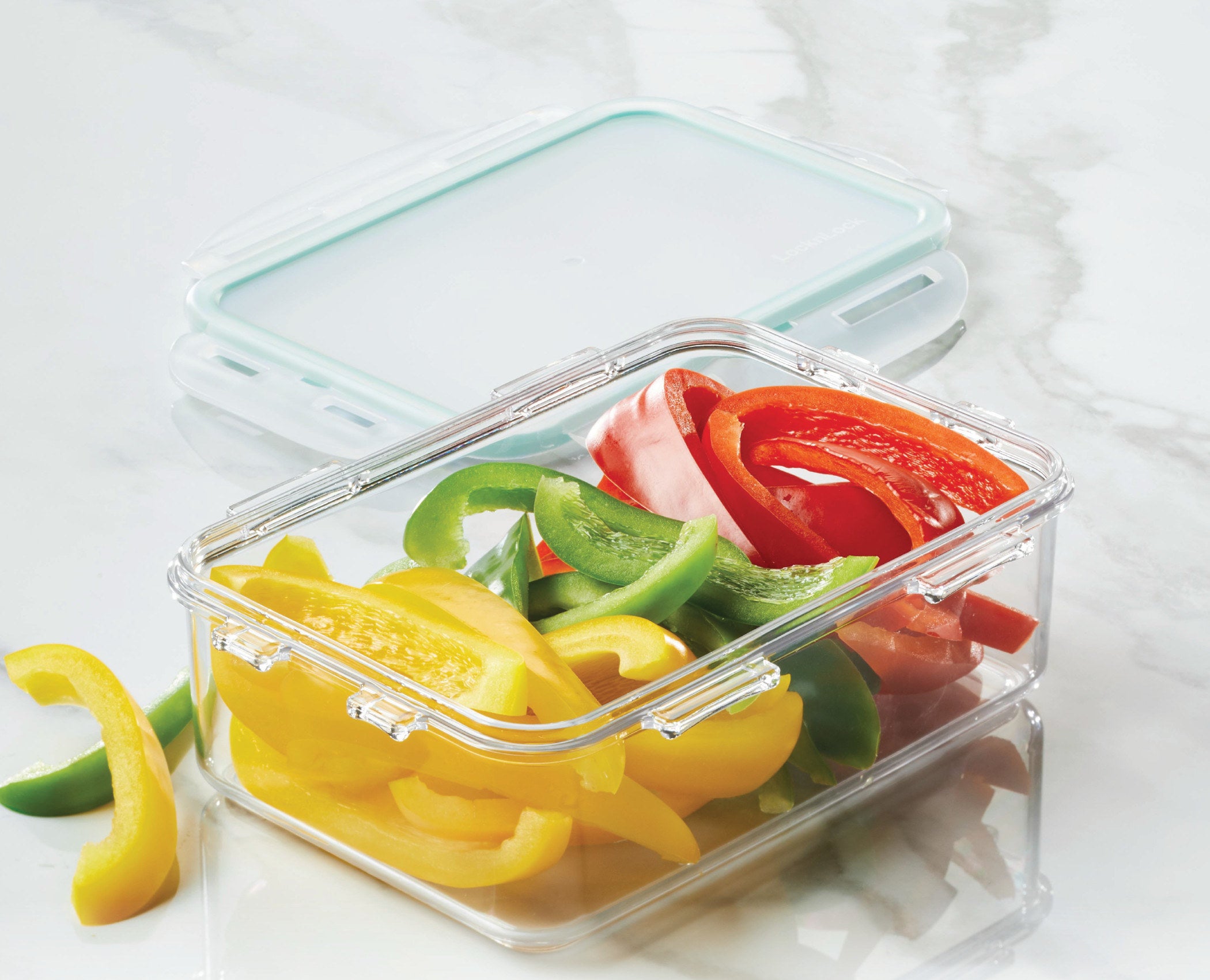 The rectangular food storage container