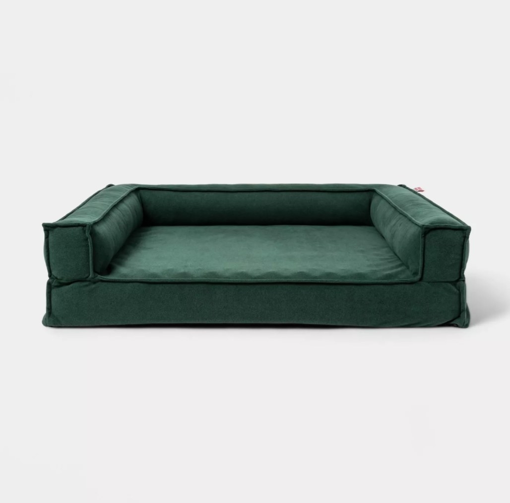 The sofa in green 
