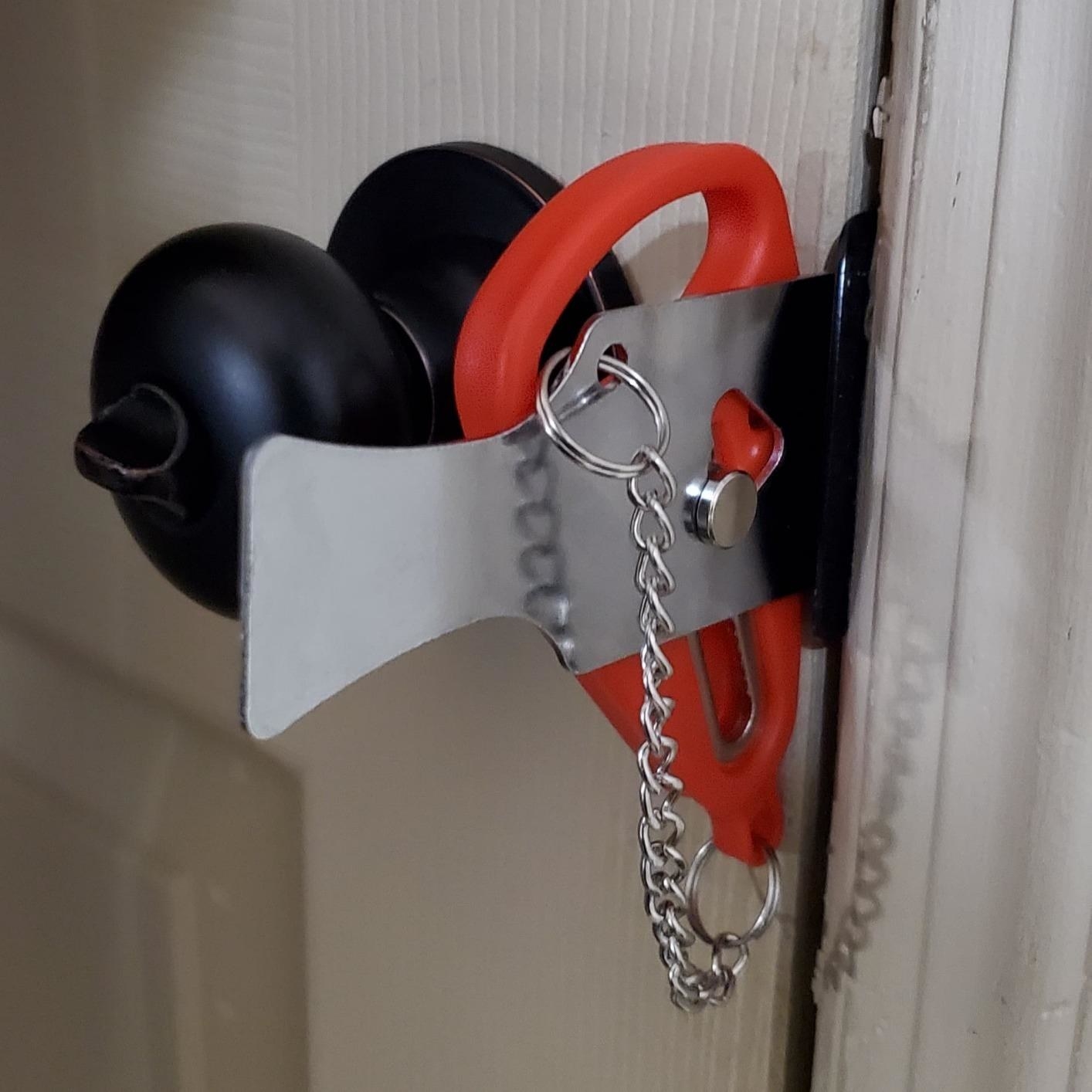Reviewer lock on bedroom door