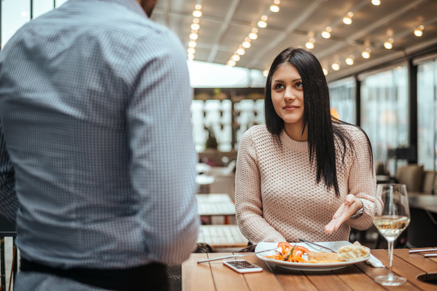 Tipping Etiquette: Can You Tip Your Server Less In These 13 Situations?