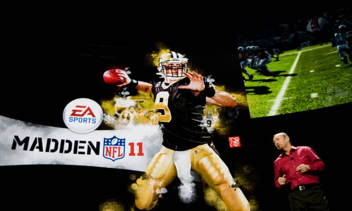 Convention unveiling Madden 11 cover