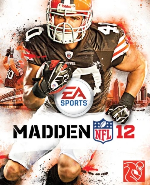 Peyton Hillis running with a football in a Cleveland Browns uniform