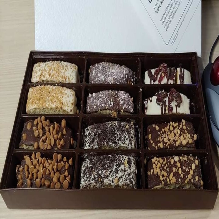 Reviewer image of the large box