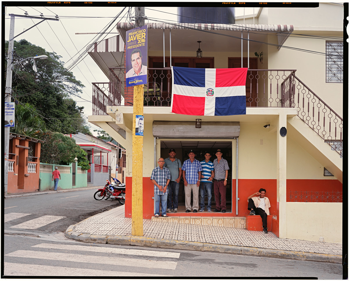 The photographer&#x27;s father with family in the Dominican Republic 