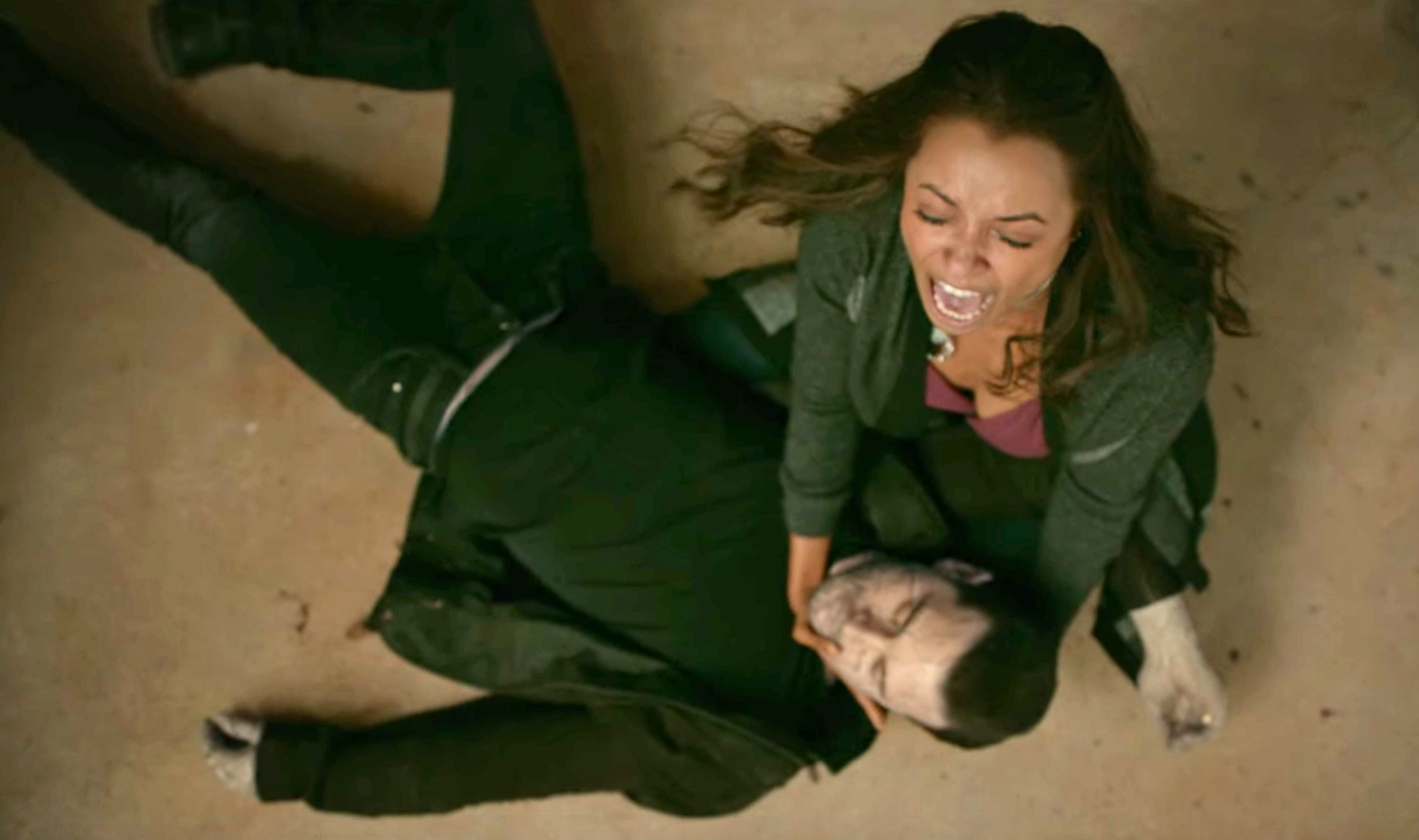 Bonnie crying over Enzo&#x27;s lifeless body