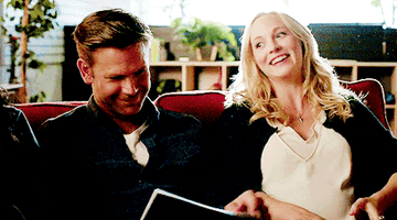 Alaric and Caroline attending a parenting class in episode 7x09.