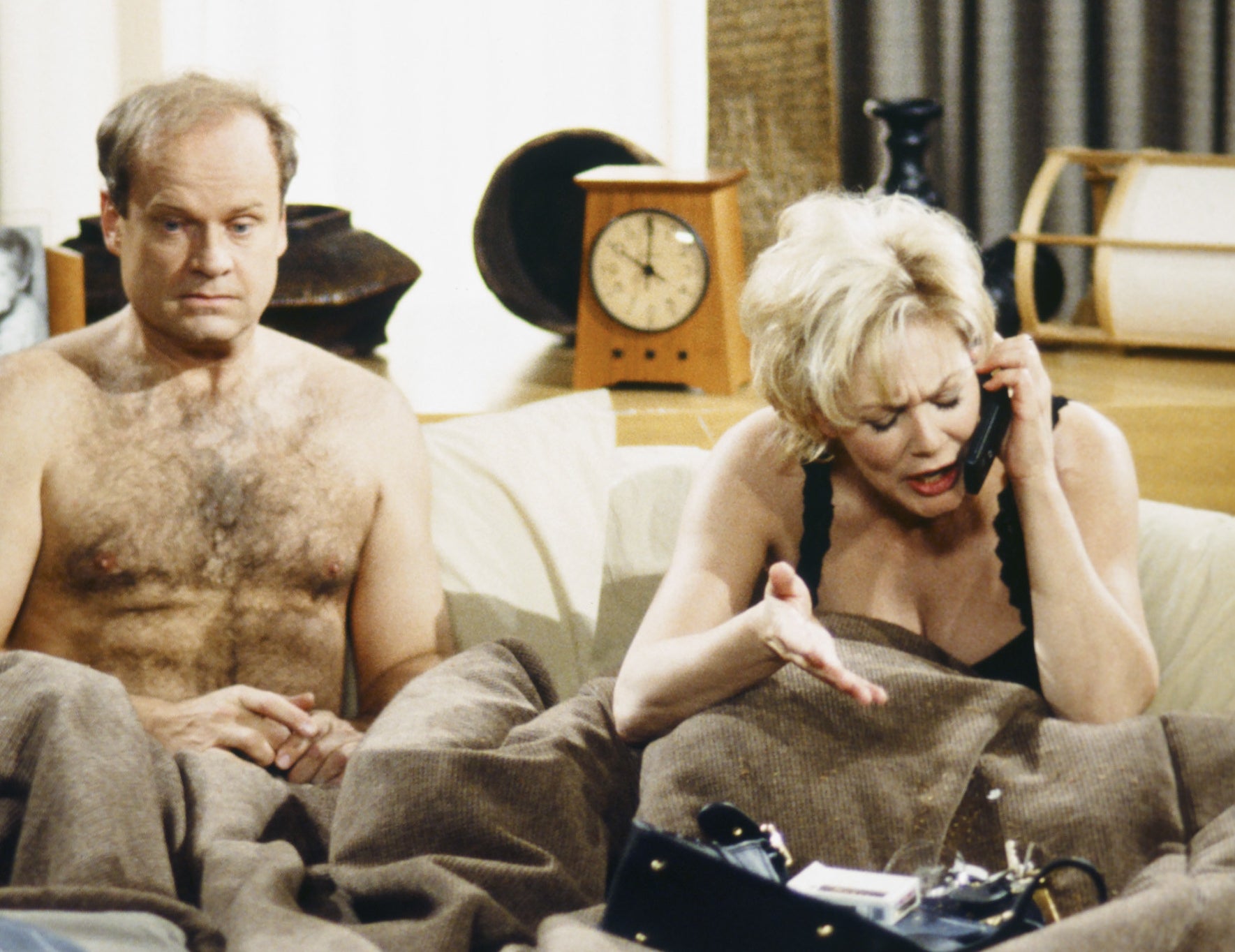 Kelsey Grammer as Dr. Frasier Crane; Jean Smart as Lorna Lynley. 