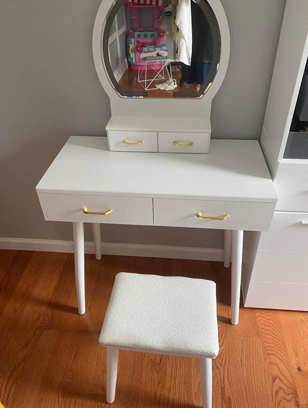 27 Popular Home Goods From That, Darlington Vanity And Bench Set