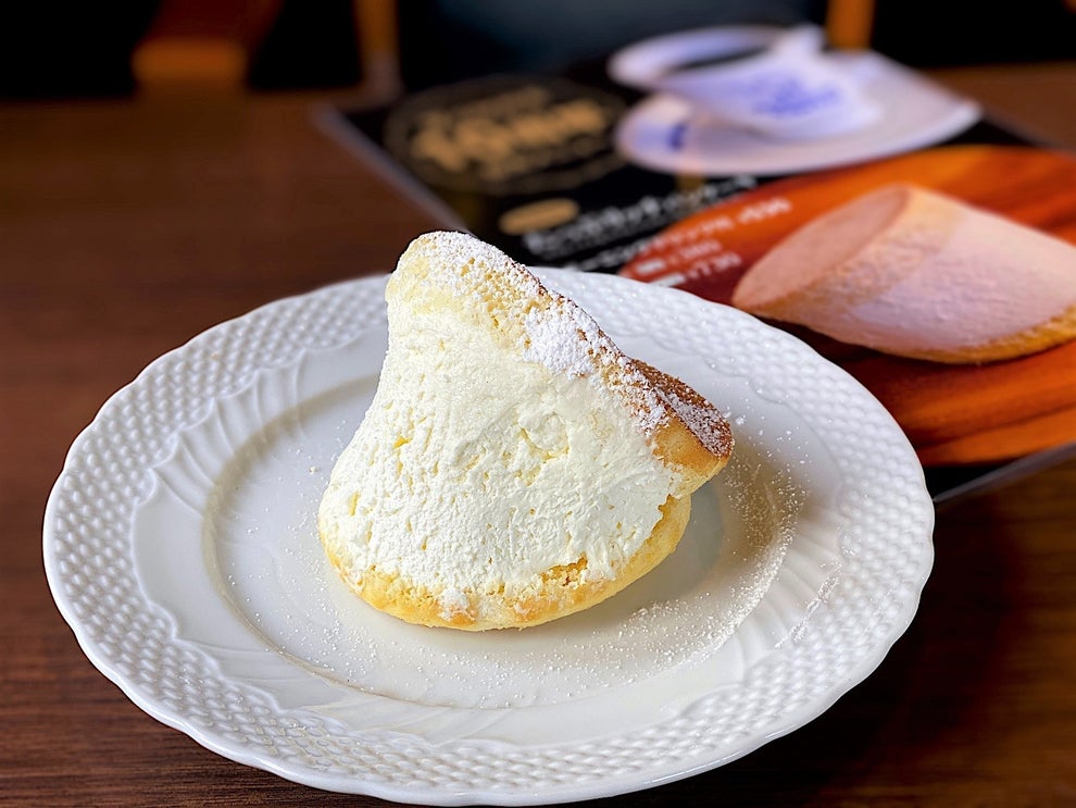 このビジュアルは衝撃的 星乃珈琲の クリーム鬼盛りパンケーキ 幸福感がハンパじゃなかった このビジュアルは衝撃的 星乃珈琲の クリーム鬼盛りパンケーキ 幸福感がハンパじゃなかった