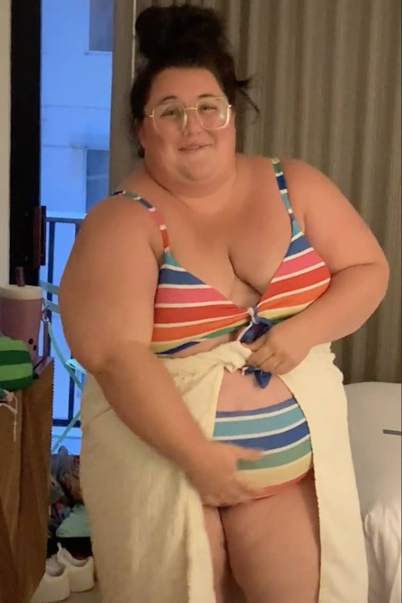 This Woman Highlights The Issues Of Traveling As A Fat Person