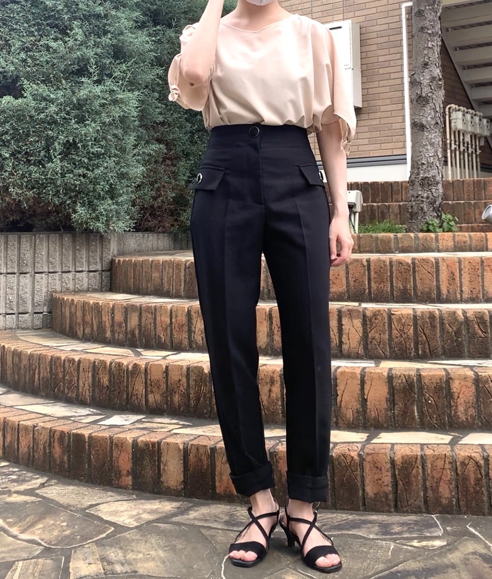 白木/黒塗り 完売品！！【タグ付き新品】ZARA ベルト フェイクパール