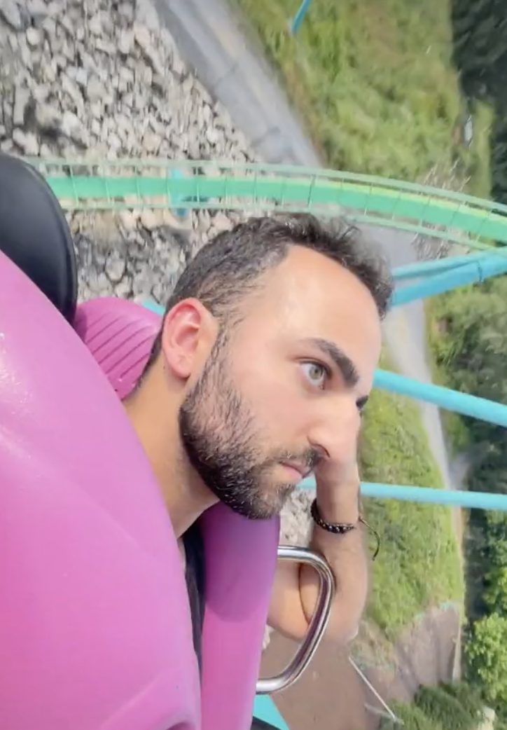 Tony looking super bored on rides