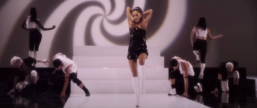 Ariana Grande Is The Queen Of Cosy Style: Here Are Her Best Dressed-Down  Looks
