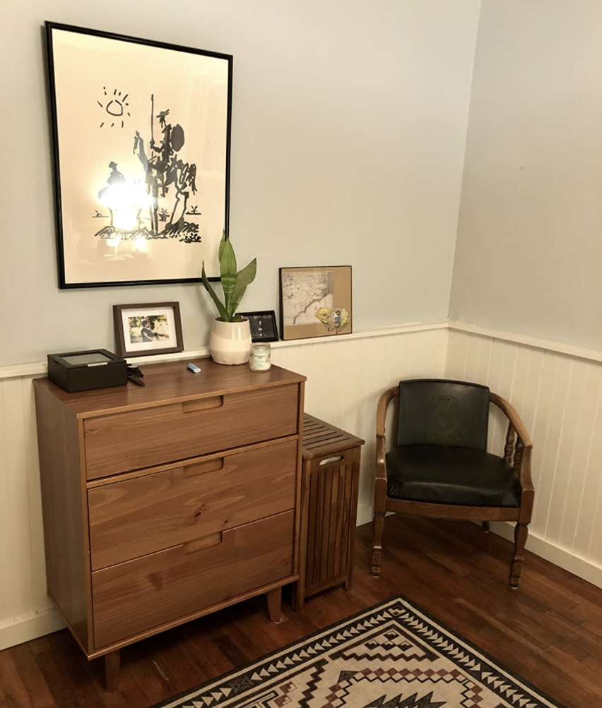 Reviewer's dresser is shown in brown