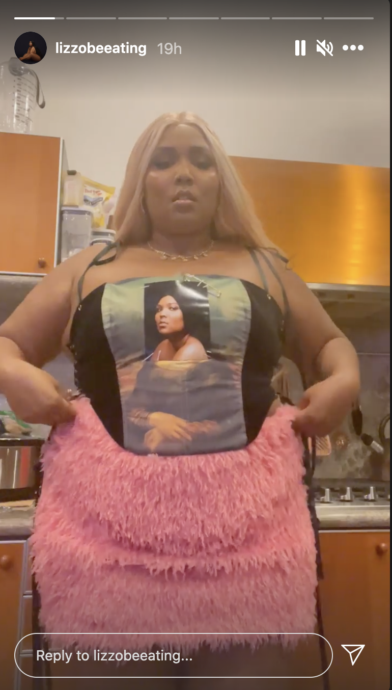 A screenshot of Lizzo&#x27;s Instagram revealing her outfit