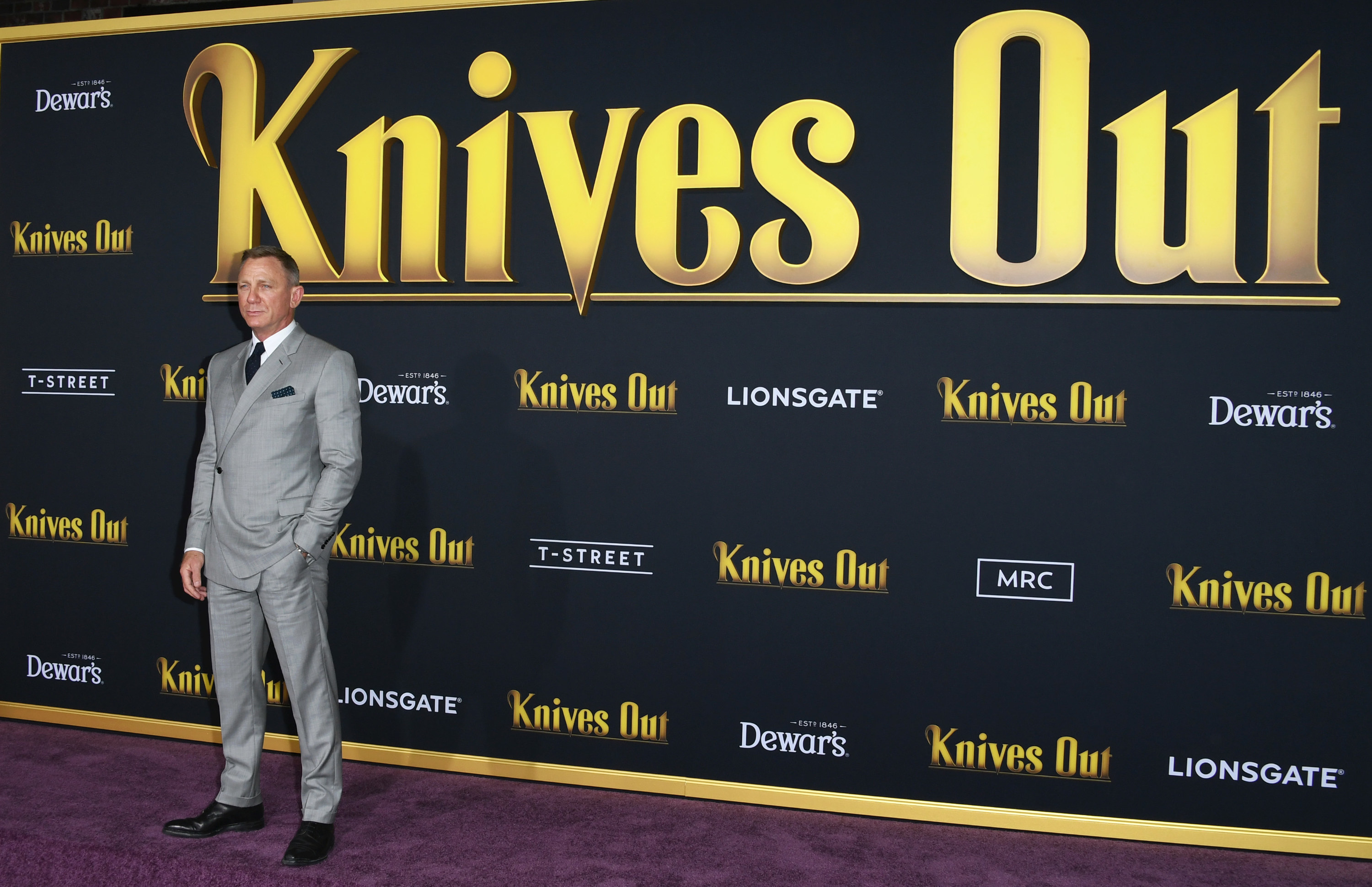 Daniel Craig at the &quot;Knives Out&quot; premiere