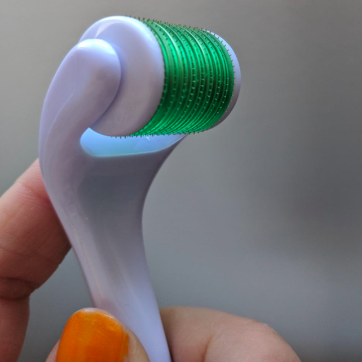 A customer review photo showing the close-up of the derma roller