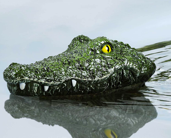 Small crocodile head shaped toy 