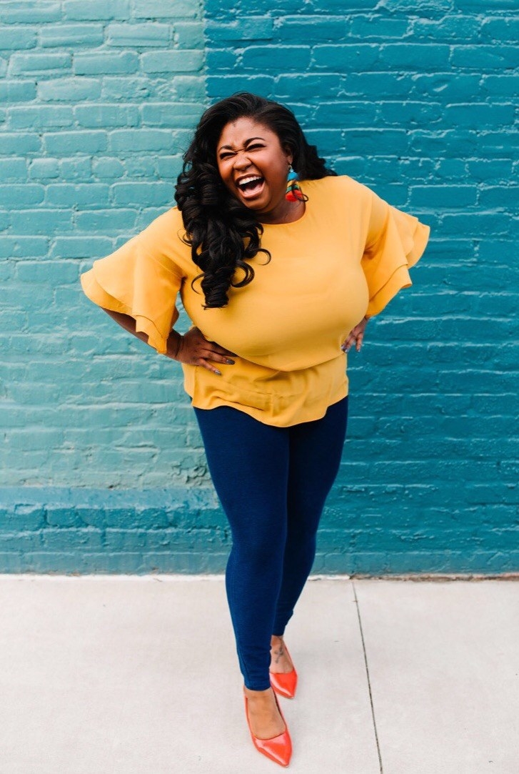 Bright yellow top clearance outfit