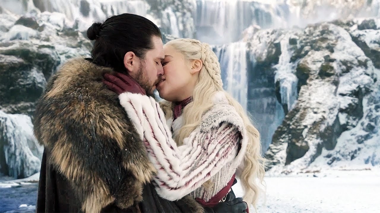 Jon and Daenerys kiss