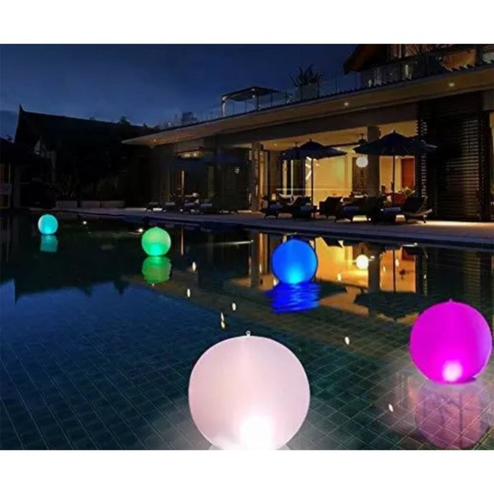 Reviewer LED pool balls in pool
