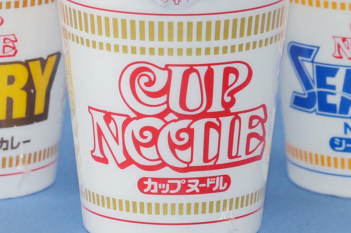カップヌードルの フタ止めシール がなくなる ではどうすれば 新しいフタ が可愛すぎた カップヌードルの フタ止めシール がなくなる ではどうすれば 新しいフタ が可愛すぎた