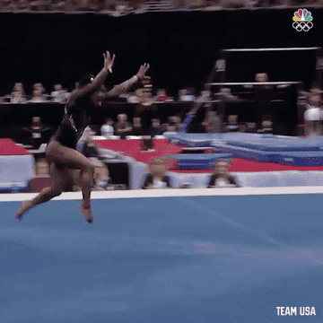 Simone Biles performing on floor at the 2019 US Championships 