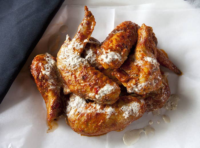 Smoked chicken wings with Alabama white sauce
