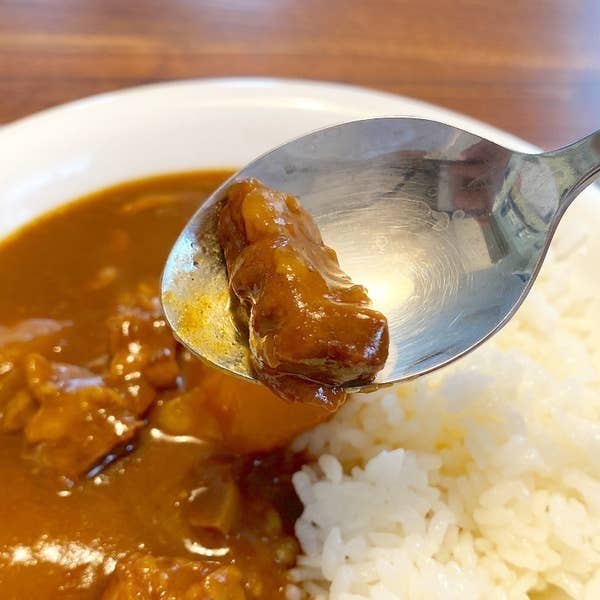 美味しすぎて毎日食べたい 肉が主役のレトルトカレー 3つ