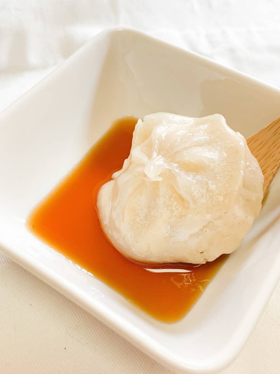 口の中が天国や ローソン もちもち小籠包 がやみつきになる新食感だった