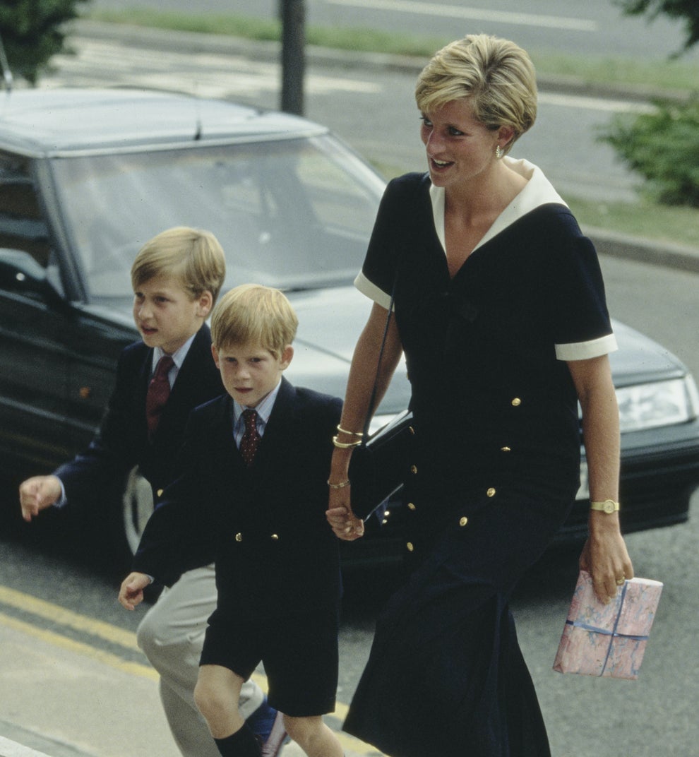 Princess Diana Photos Show Her With Young William And Harry