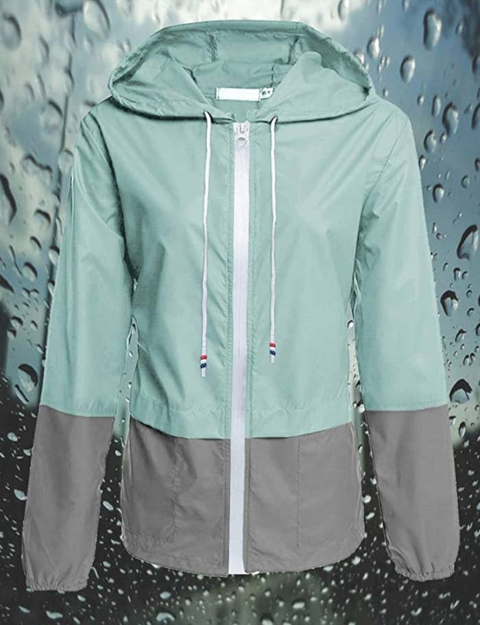 21 Genius Products That’ll Make You Weatherproof This Summer