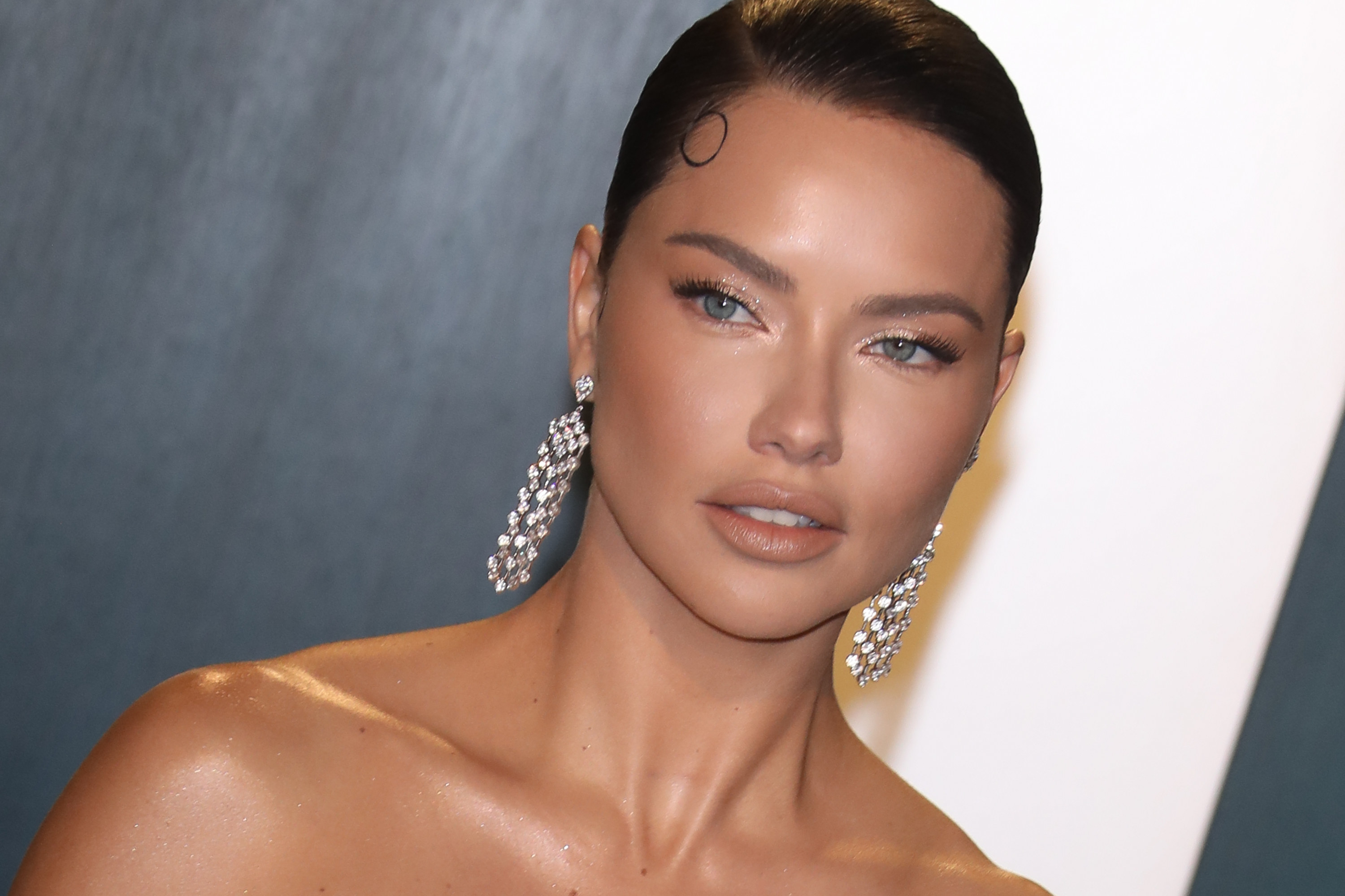 Adriana Lima is photographed on the red carpet during the 2020 Vanity Fair Oscar Party