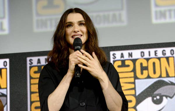 Rachel dressed casually for Comic Con