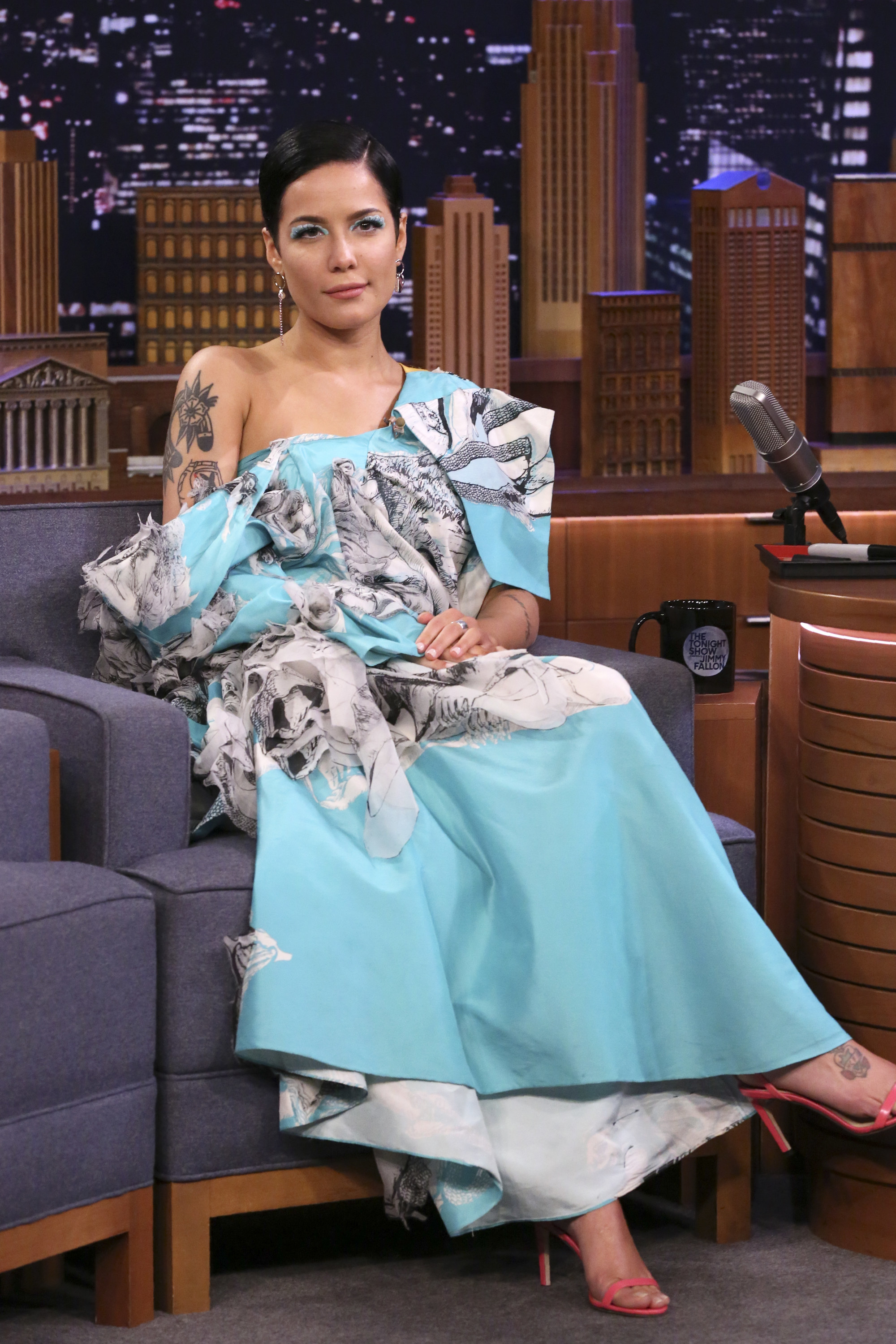 Halsey on The Tonight Show Starring Jimmy Fallon