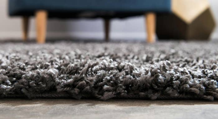 the modern shag rug in dark gray