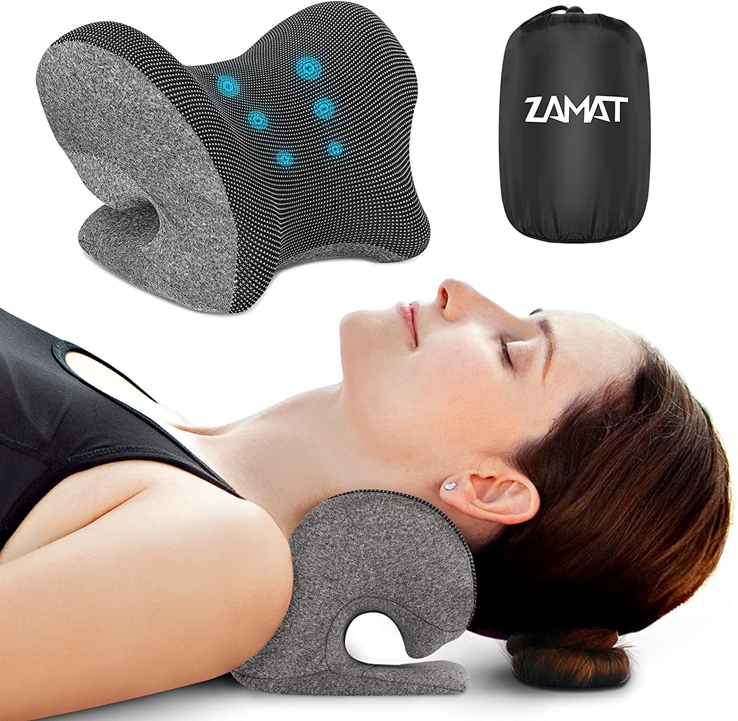 Model using the neck pillow