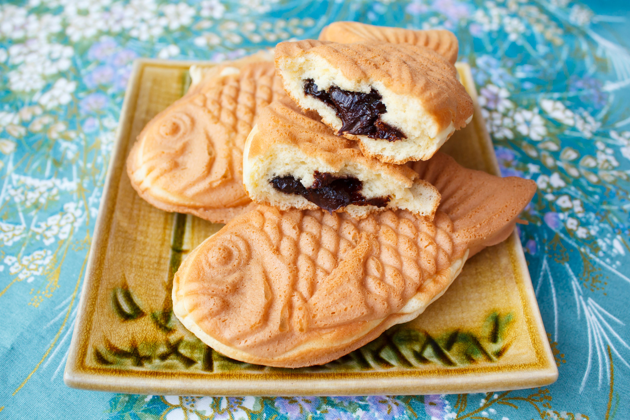 Fish-shaped pastries filled with sweet red bean paste