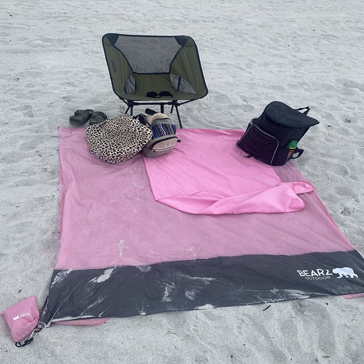 Reviewer image of pink blanket