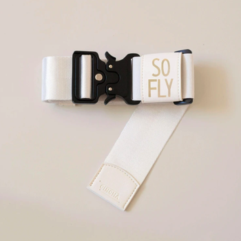 the travel belt in white that says 