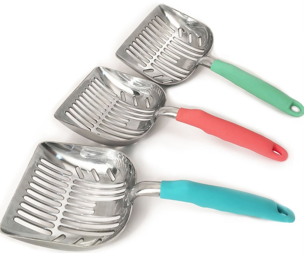 A set of scoops with a blue, coral and green handle