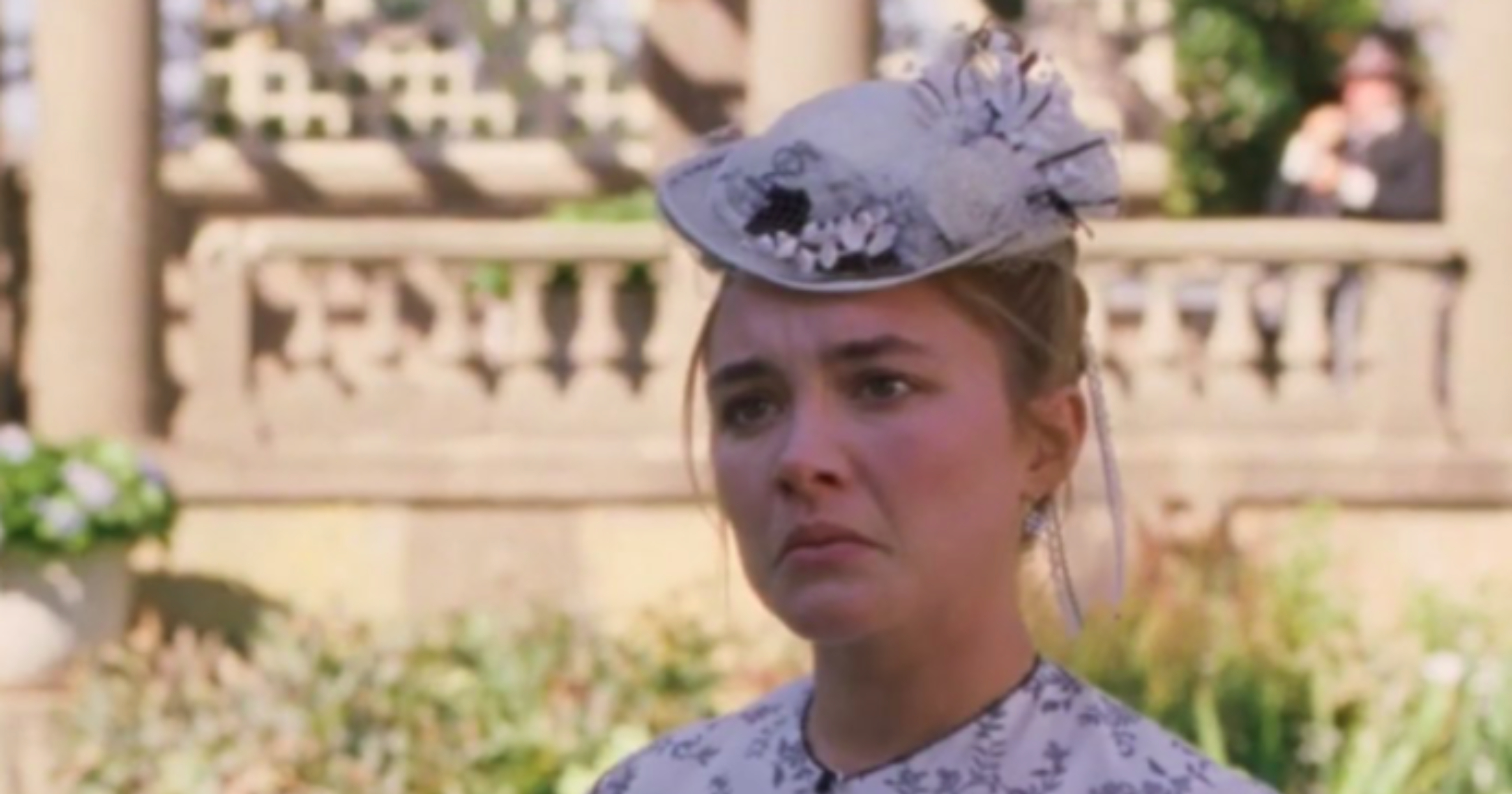 Forget The Wrong Shoe, Florence Pugh Is Now Wearing Half-Shoes