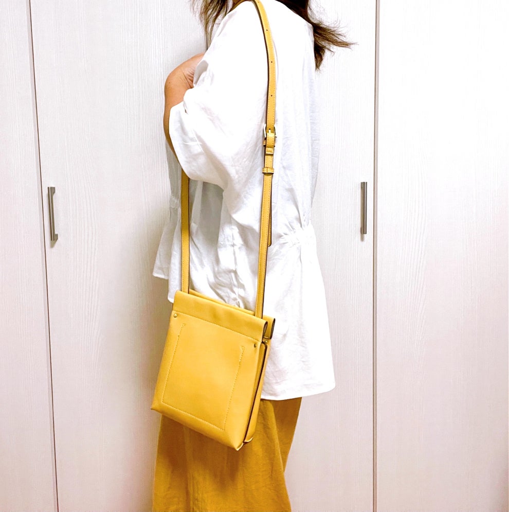 こんなショルダー見たことないよ しまむらの 極薄バッグ がめちゃめちゃ使いやすい