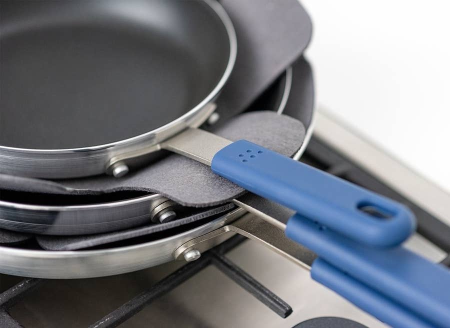 What to Know About Misen's Affordable Pro-Level Cookware — And Its Year-End  Sale