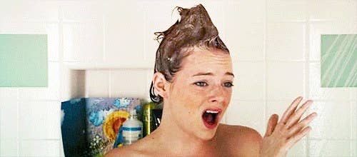 Emma Stone singing in the shower