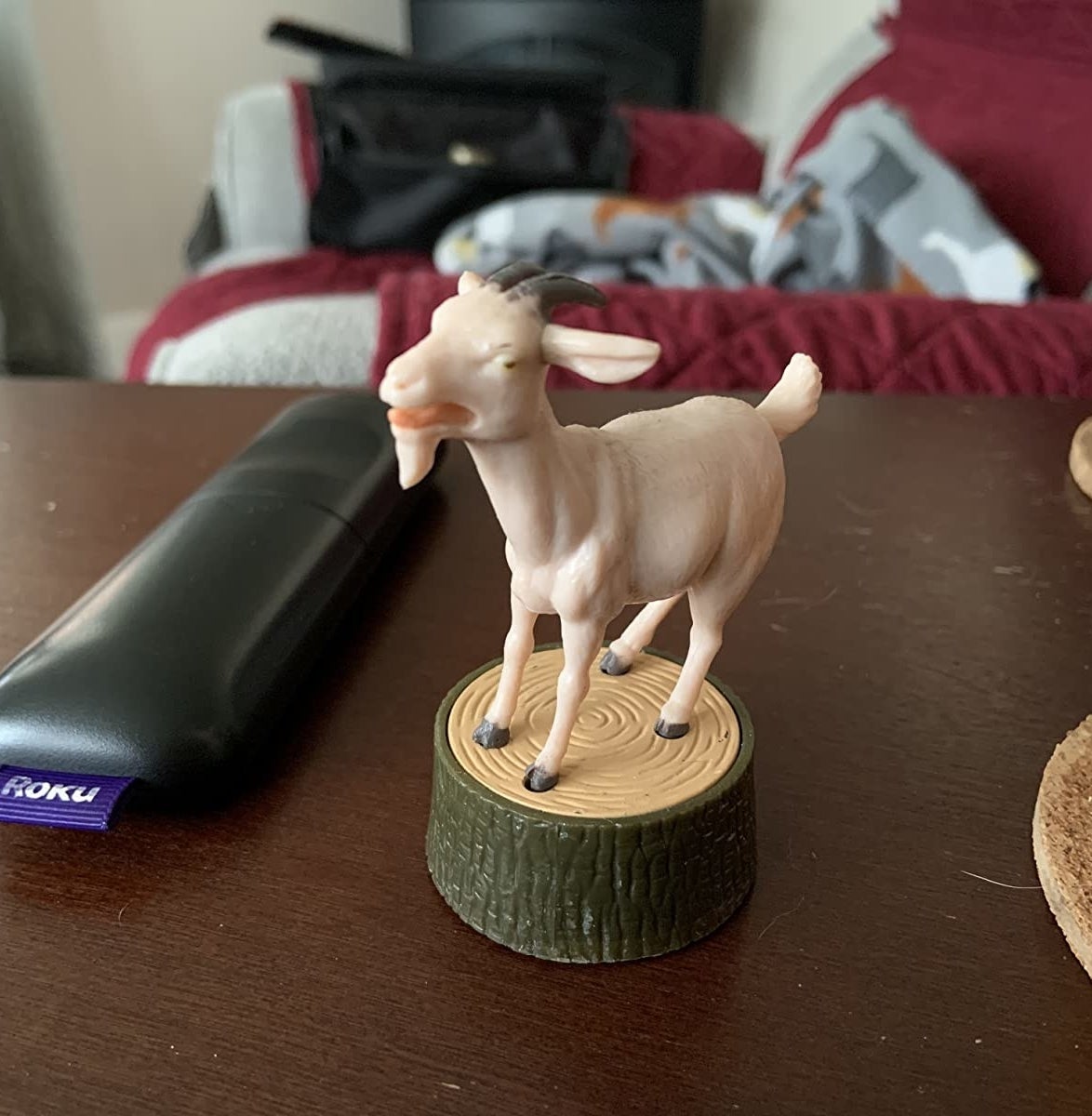 Reviewer photo of the screaming goat on a desk