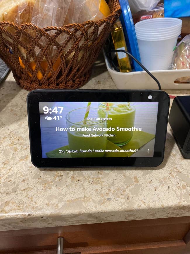 reviewer image of the echo show 5 showing how to make an avocado smoothie