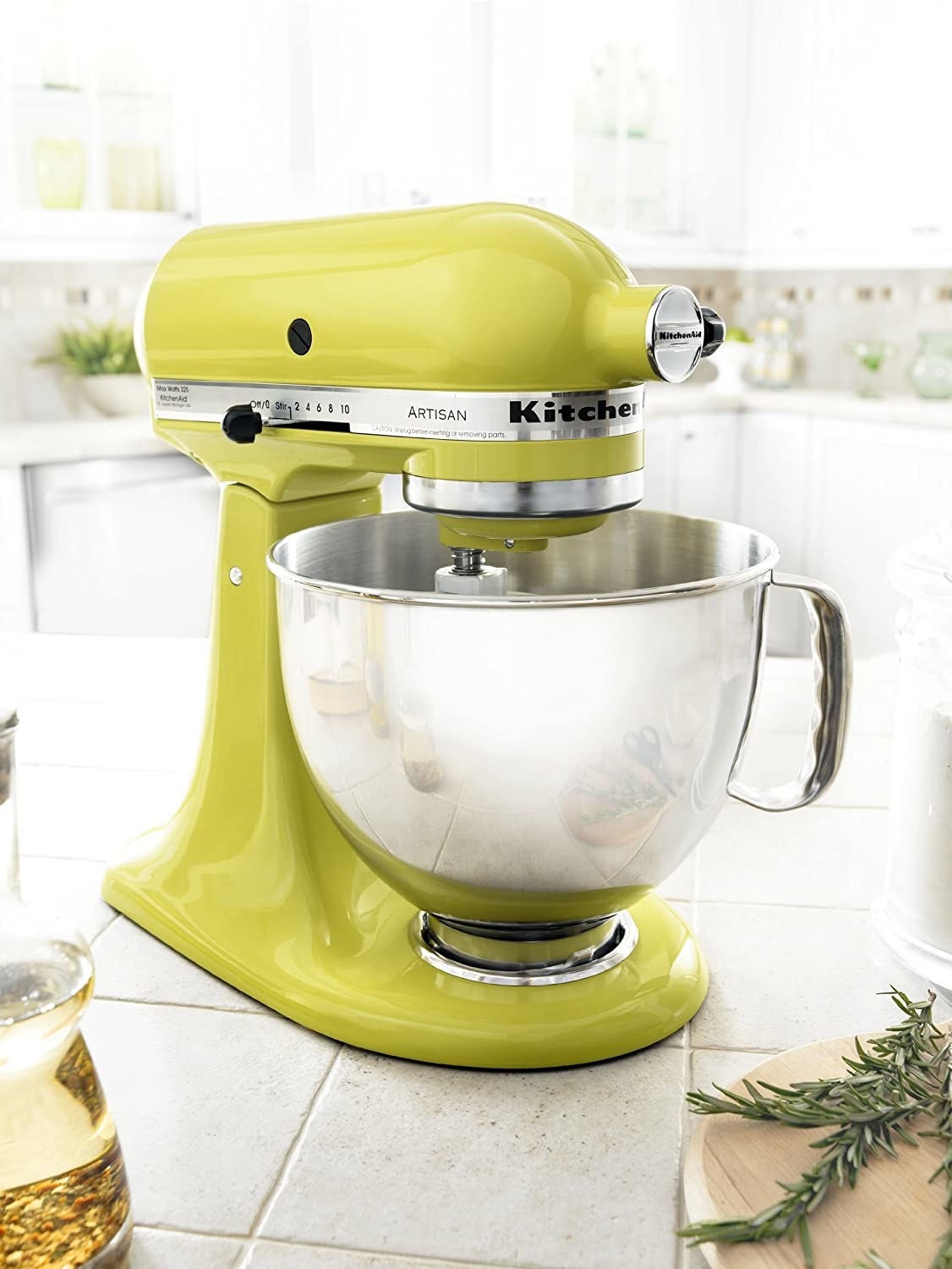 Pear-colored stand mixer